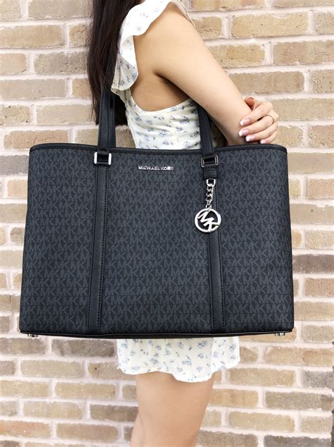 laptop bag michael kors women.